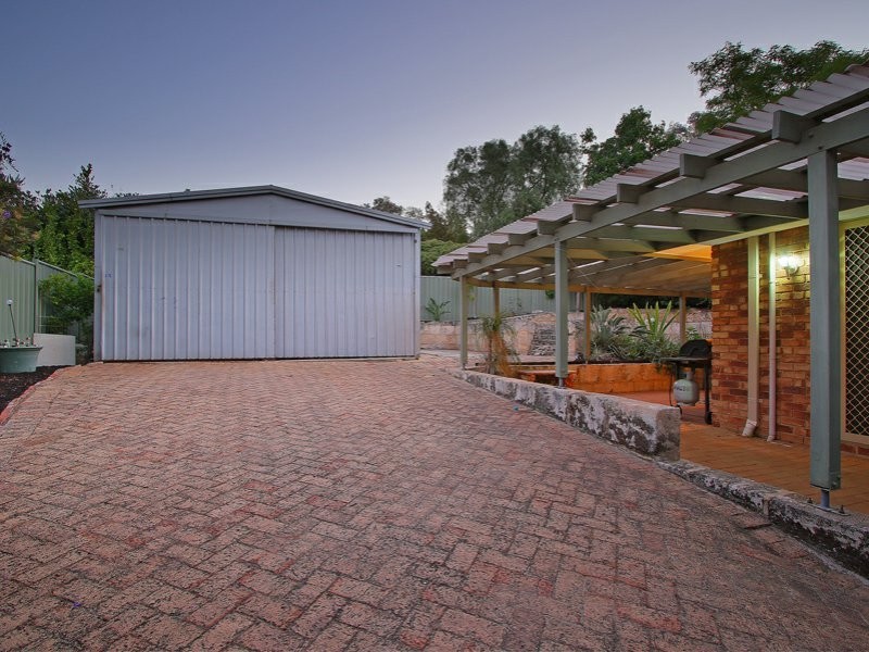 44 Hillock Circle, Leeming WA 6149