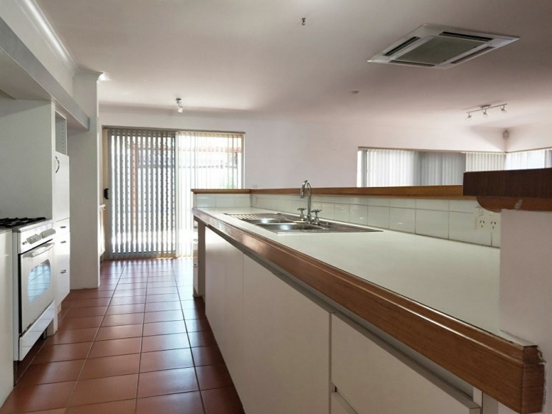 20 Gumina Place, Munster WA 6166