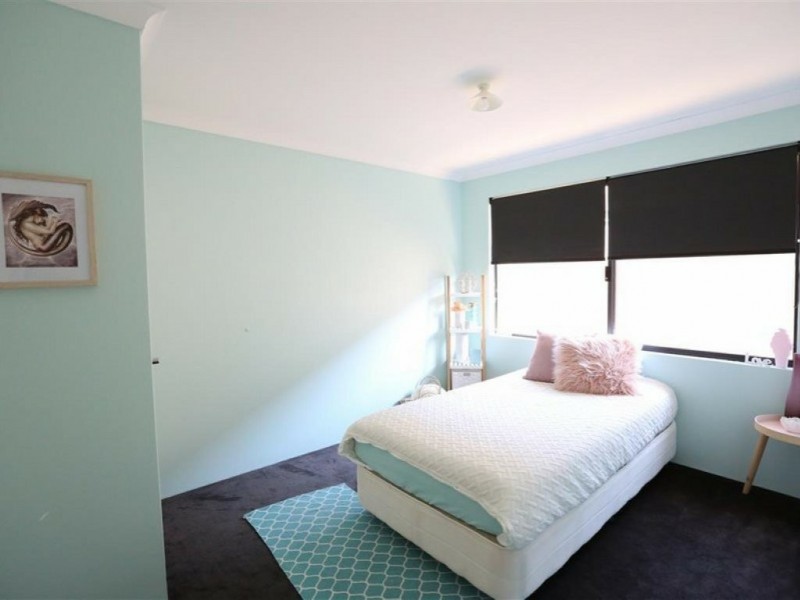 4 Belmore Bend, Aubin Grove WA 6164