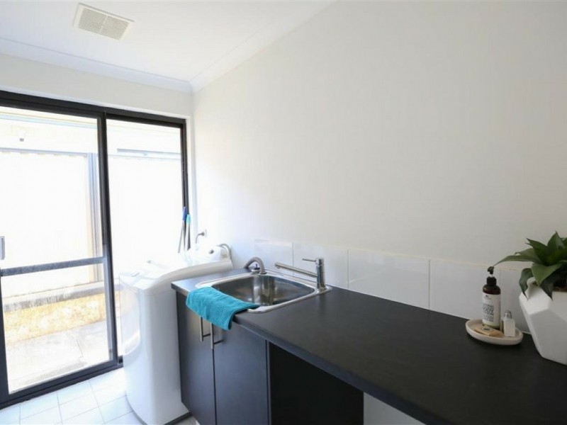 4 Belmore Bend, Aubin Grove WA 6164