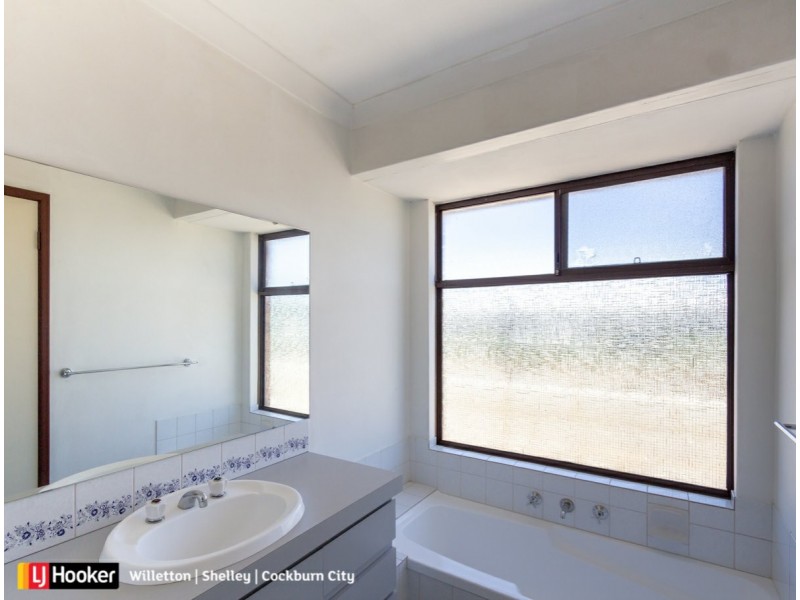 60 Arlington Drive, Willetton WA 6155