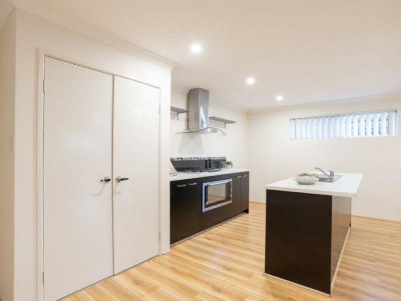 6 Houdan Street, Southern River WA 6110