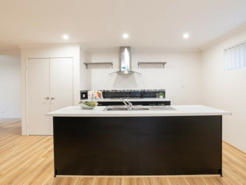 6 Houdan Street, Southern River WA 6110