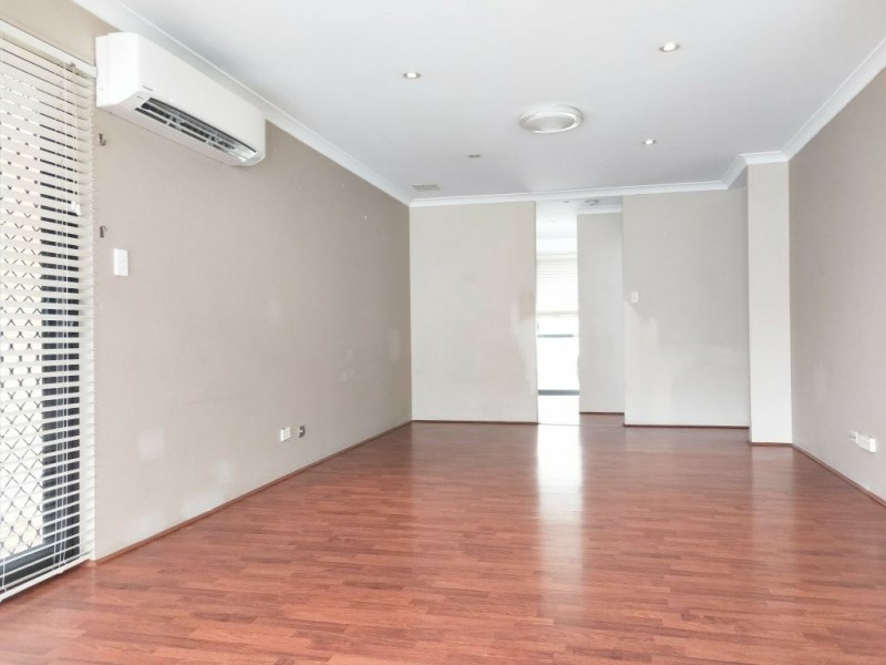 43 Semple Court, South Lake WA 6164