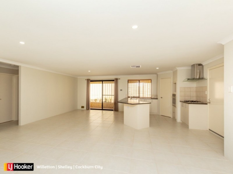 8 Beroona Way, South Lake WA 6164