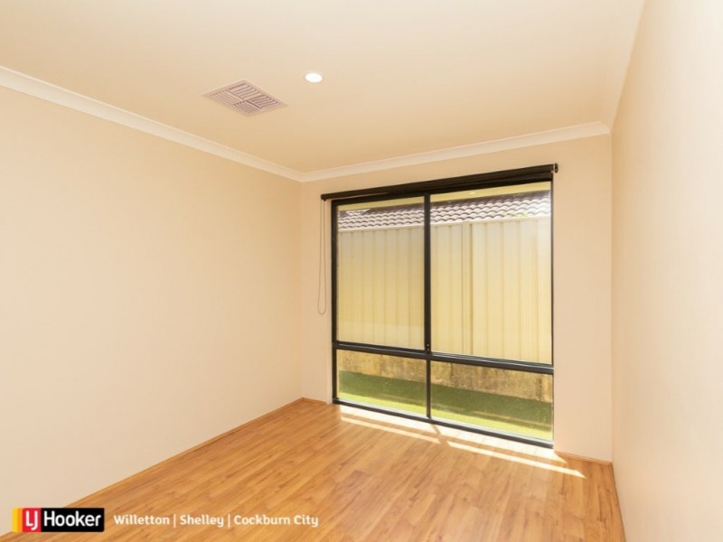 8 Beroona Way, South Lake WA 6164