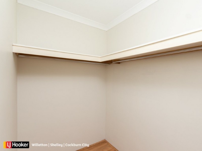 8 Beroona Way, South Lake WA 6164