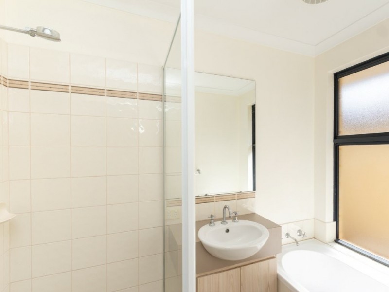 8/31 Barfield Road, Hammond Park WA 6164