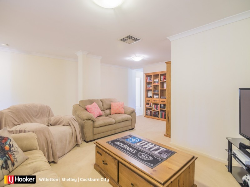 30 Excelsior Drive, Canning Vale WA 6155