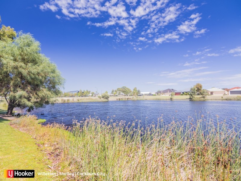 30 Excelsior Drive, Canning Vale WA 6155