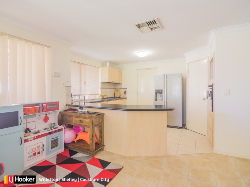 30 Excelsior Drive, Canning Vale WA 6155