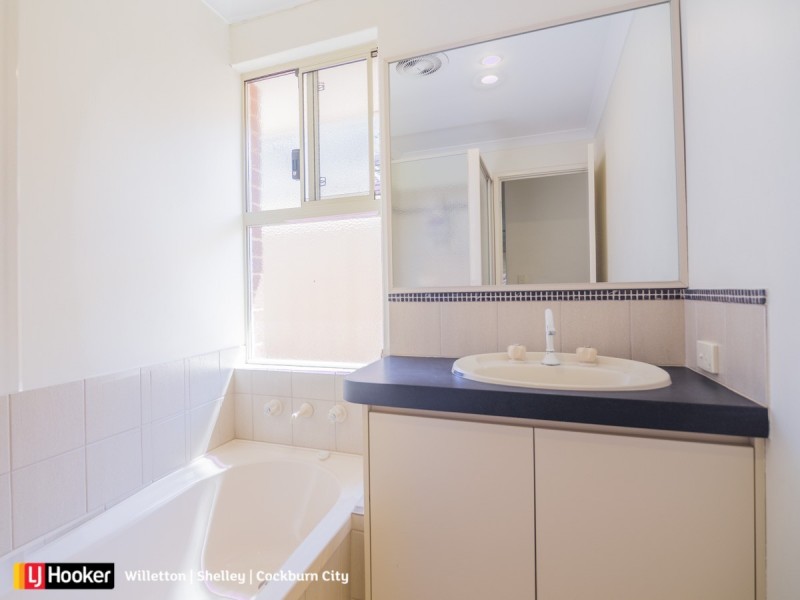 30 Excelsior Drive, Canning Vale WA 6155