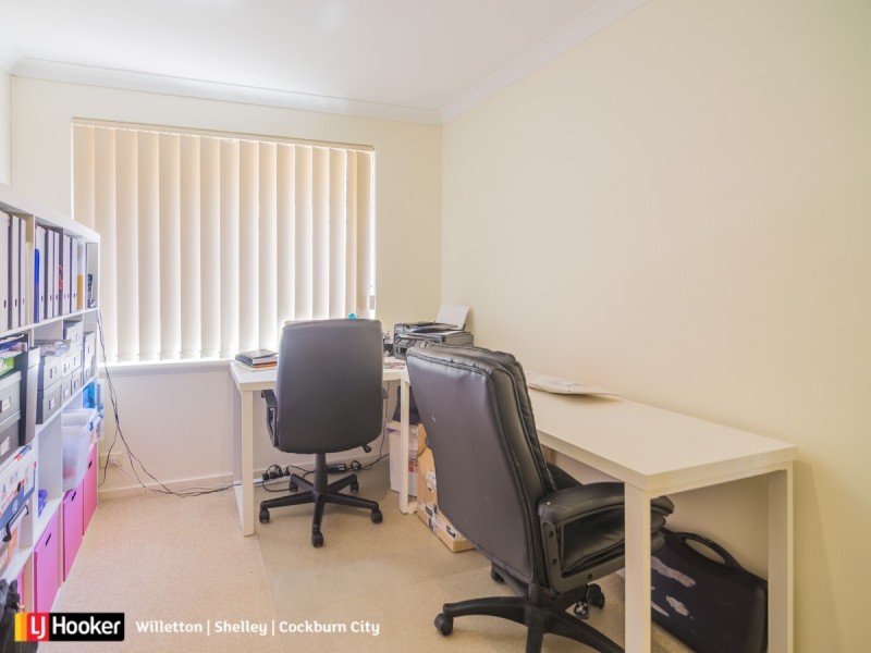 30 Excelsior Drive, Canning Vale WA 6155