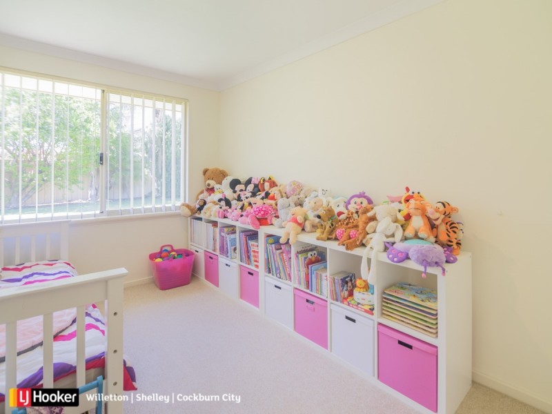 30 Excelsior Drive, Canning Vale WA 6155