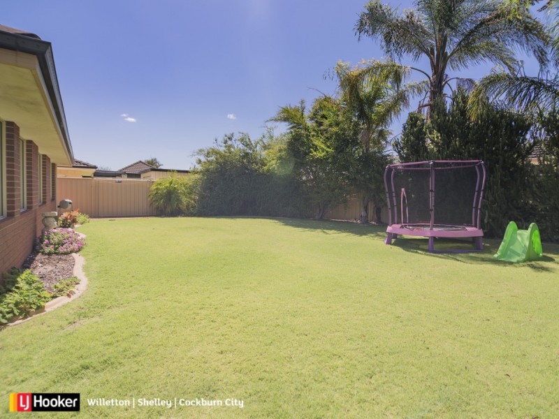 30 Excelsior Drive, Canning Vale WA 6155