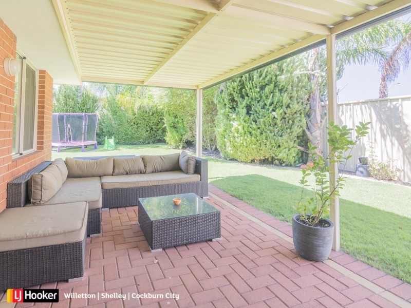 30 Excelsior Drive, Canning Vale WA 6155