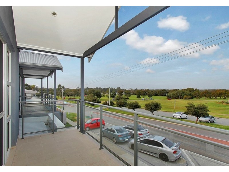 77A Huntriss Road, Karrinyup WA 6018