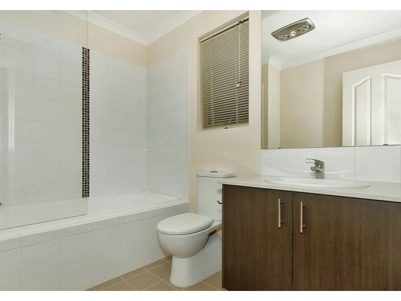 77A Huntriss Road, Karrinyup WA 6018