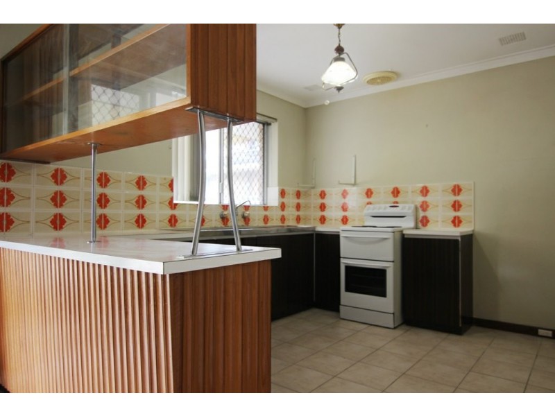 14 Graham Street, Spearwood WA 6163