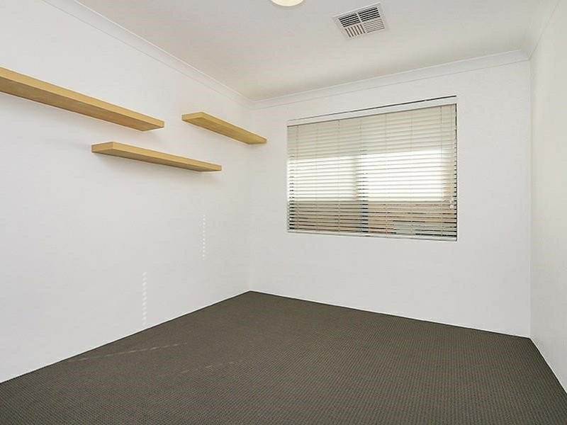 7 Gowrie Approach, Canning Vale WA 6155