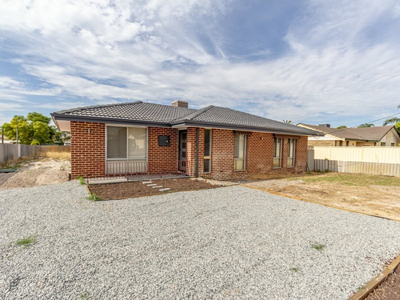 26 Yale Road, Thornlie WA 6108