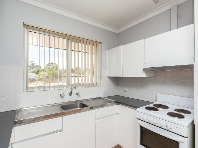 26 Yale Road, Thornlie WA 6108