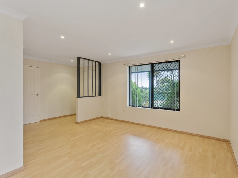 7 Moorhen Drive, Yangebup WA 6164