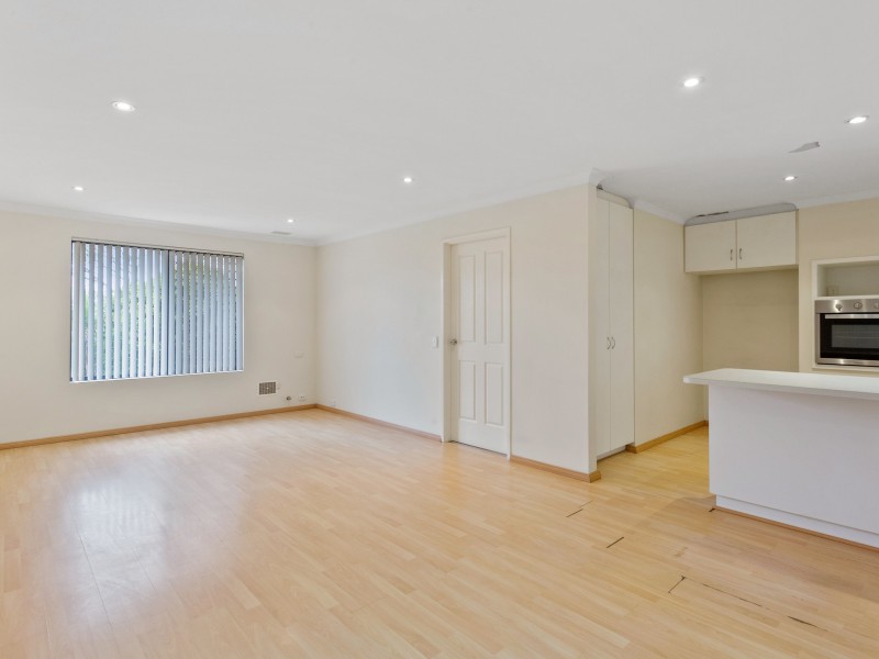 7 Moorhen Drive, Yangebup WA 6164