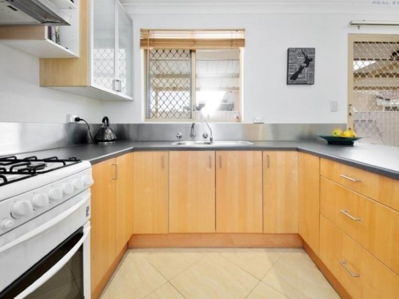 2/234 Belgravia Street, Belmont WA 6104