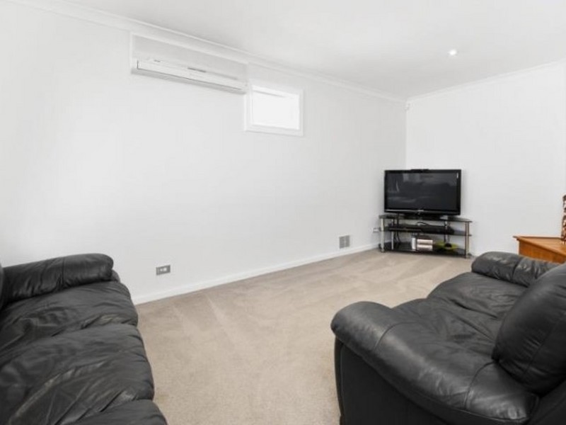 2/234 Belgravia Street, Belmont WA 6104