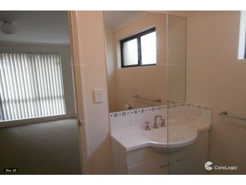 17/7 Barfield Street, Hammond Park WA 6164