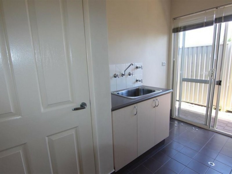 6 Weybridge Drive, Wellard WA 6170