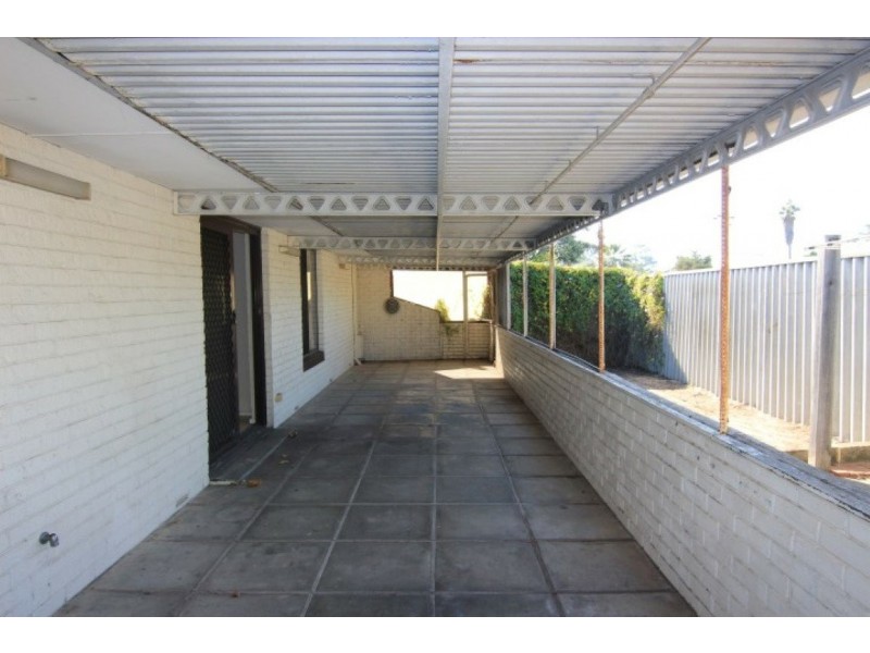 5 Merley Way, Parkwood WA 6147