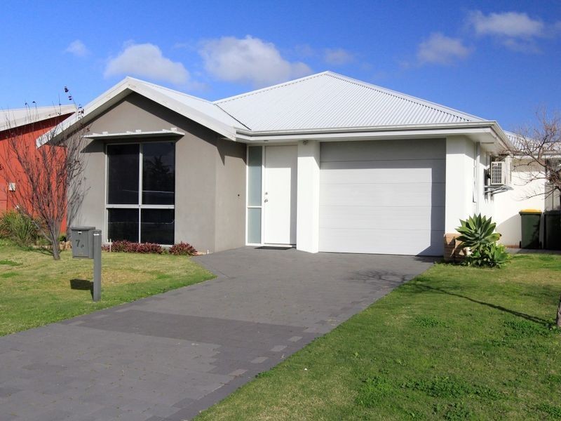 7a Florizel Street, Coolbellup WA 6163