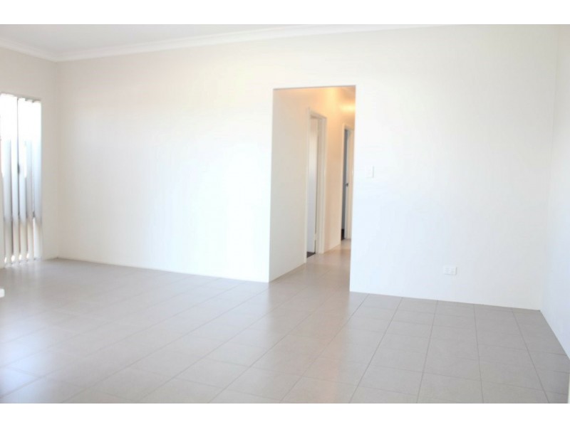 2/41 Bellazario Promenade, Aveley WA 6069