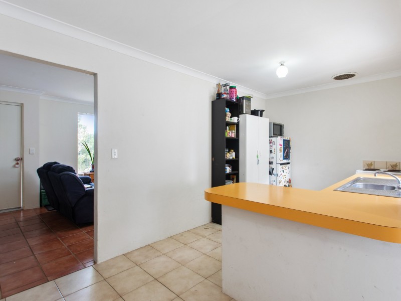 3 McLernon Place, South Lake WA 6164