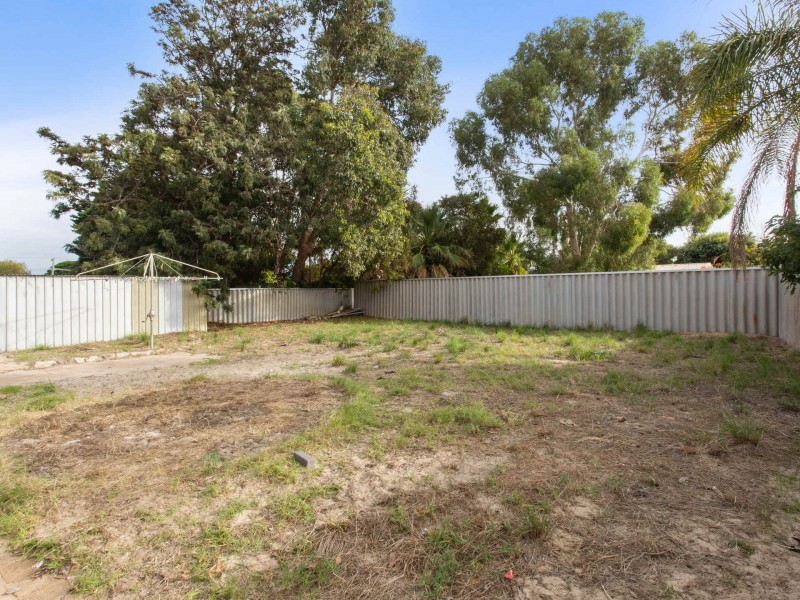 3 McLernon Place, South Lake WA 6164