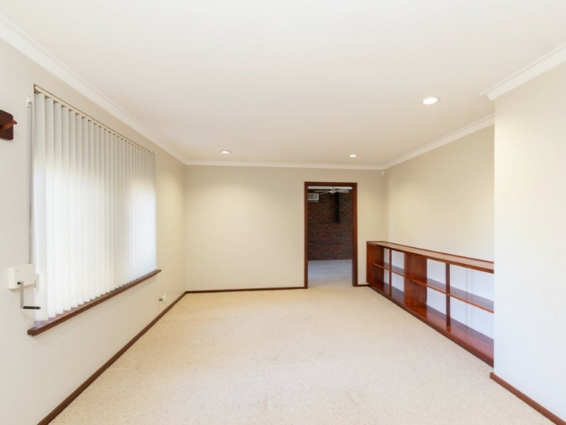 25 Cobalt Place, Riverton WA 6148