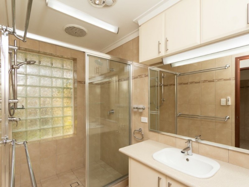 25 Cobalt Place, Riverton WA 6148