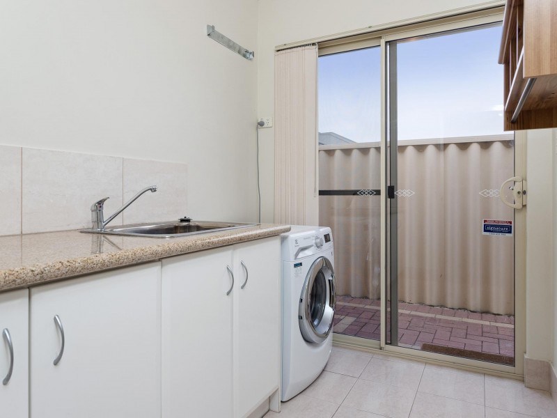 22 Chivalry Way, Atwell WA 6164