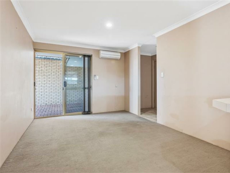 7b Medlar Grove, South Lake WA 6164