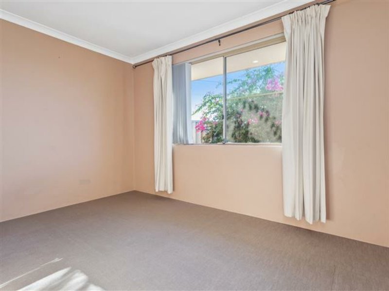 7b Medlar Grove, South Lake WA 6164