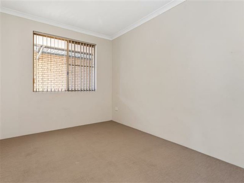 7b Medlar Grove, South Lake WA 6164