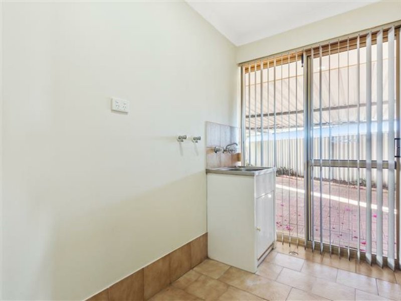 7b Medlar Grove, South Lake WA 6164