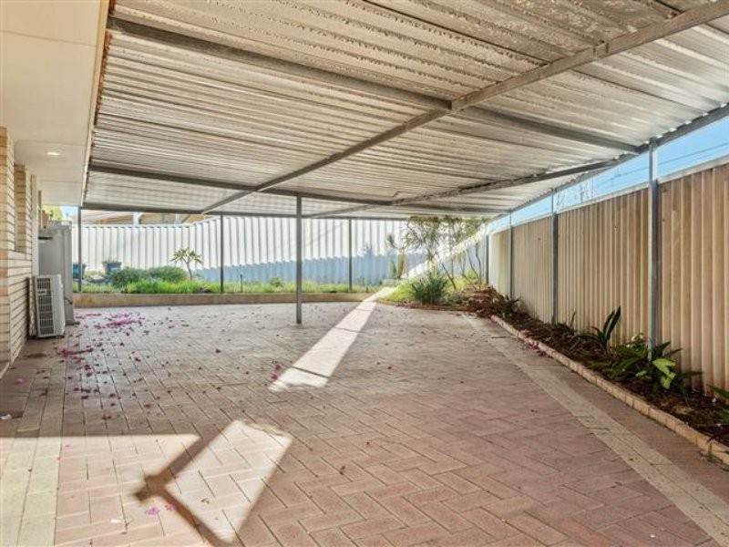 7b Medlar Grove, South Lake WA 6164