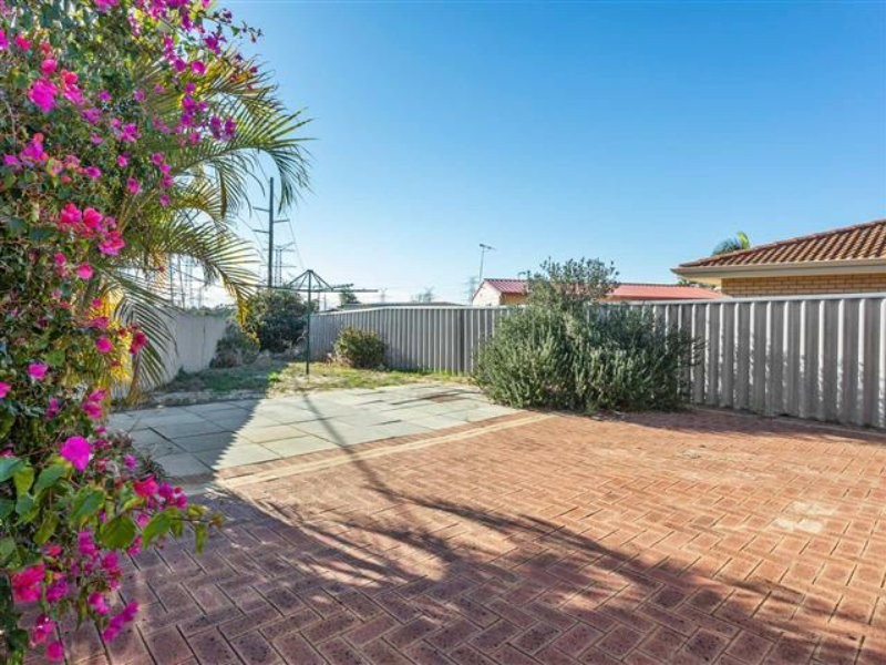 7b Medlar Grove, South Lake WA 6164