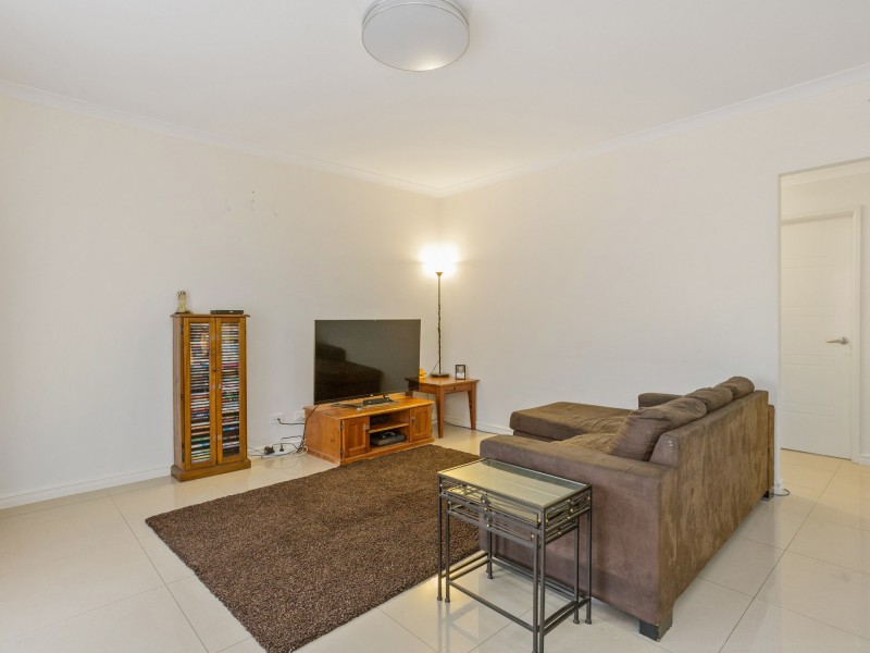 9 Montpellier Way, Piara Waters WA 6112