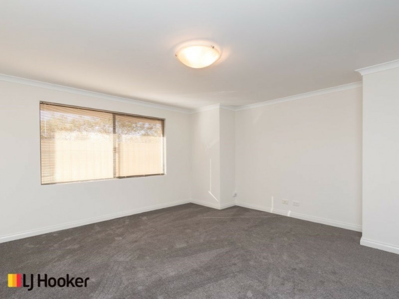 31 Frankenia Turn, Success WA 6164