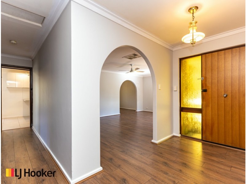 14 Benzie Way, Parkwood WA 6147