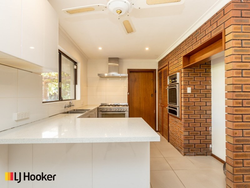 14 Benzie Way, Parkwood WA 6147